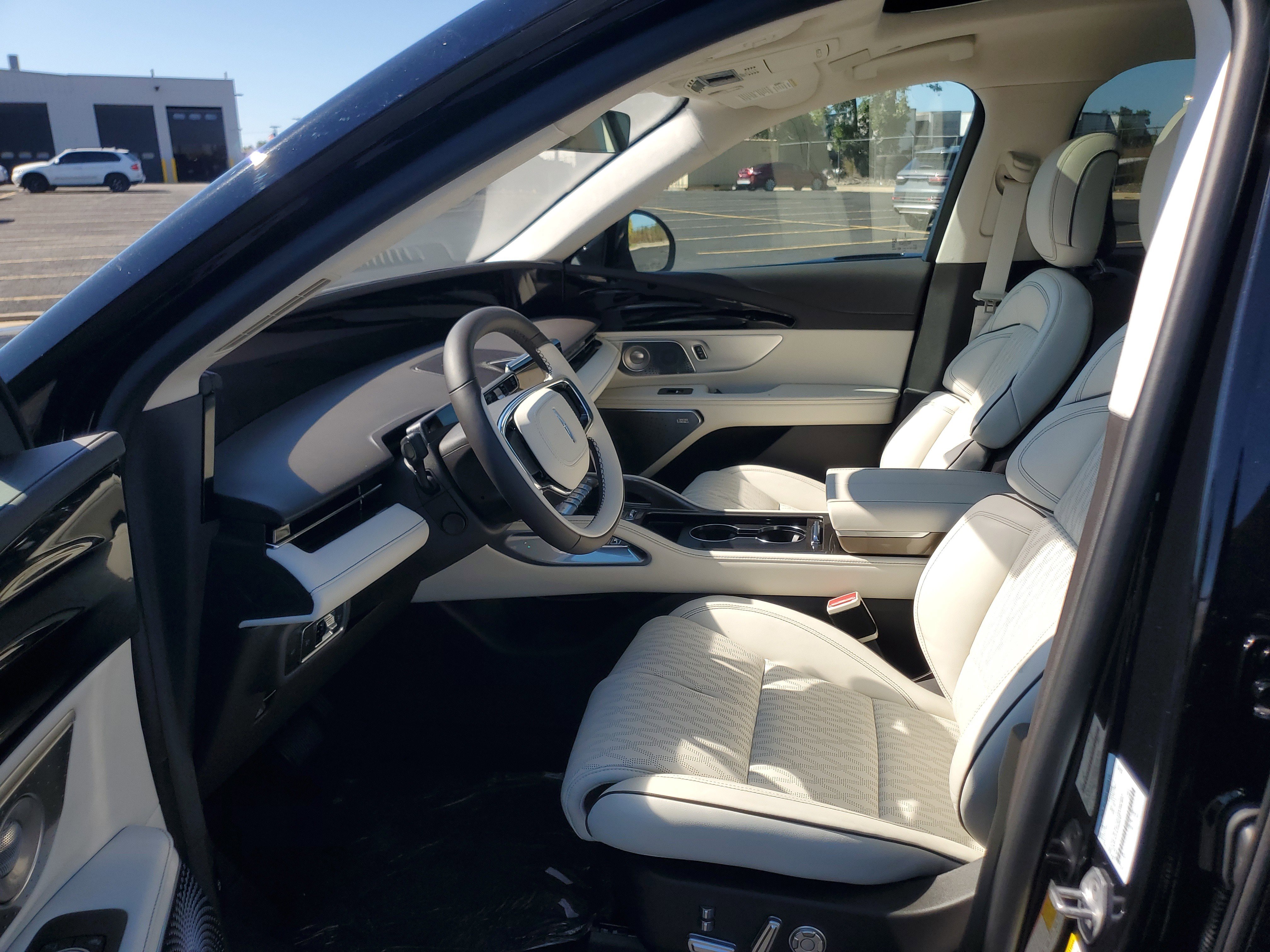 New 2025 Lincoln Nautilus Black Label image 11