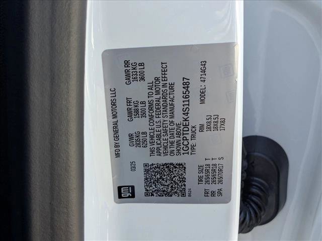 Used 2025 Chevrolet Colorado Z71 w/ Midnight Edition AWD/4WD image 24