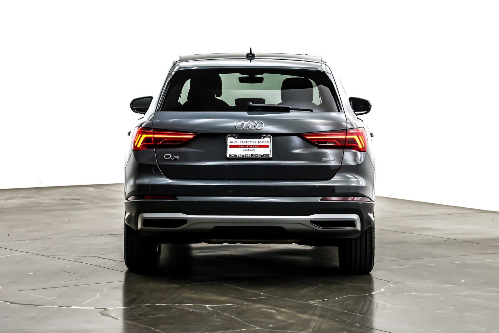 Used 2020 Audi Q3 2.0T Premium Plus w/ Premium Plus Package image 4