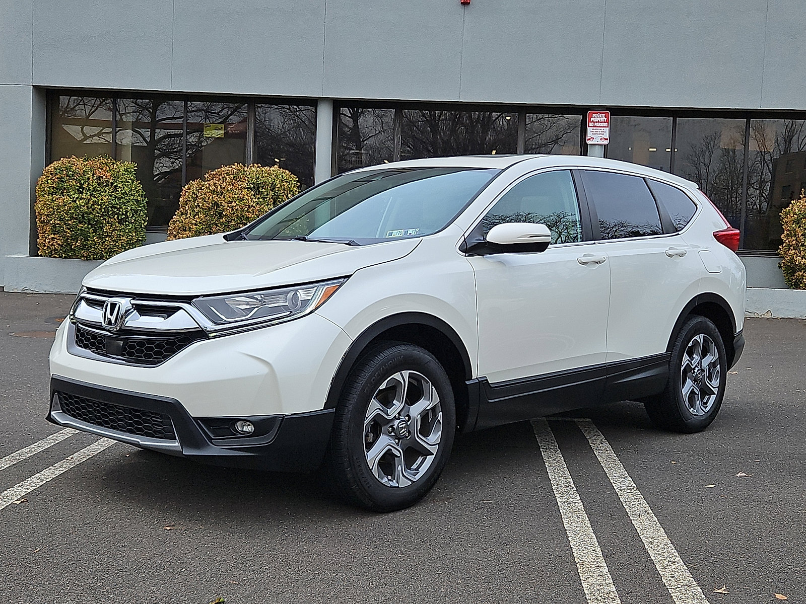 Used 2018 Honda CR-V EX-L image 3