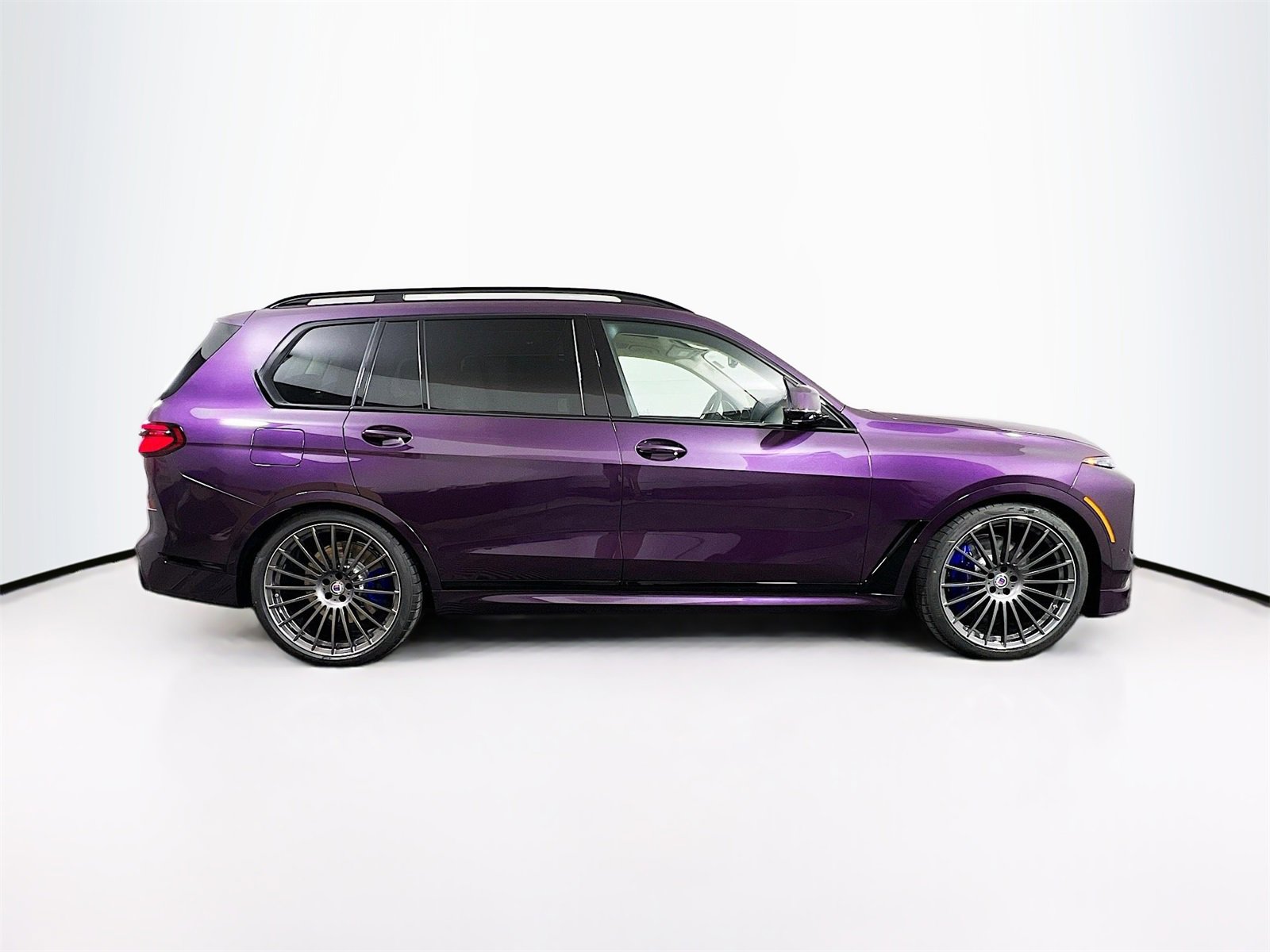 New 2026 BMW ALPINA XB7 image 8