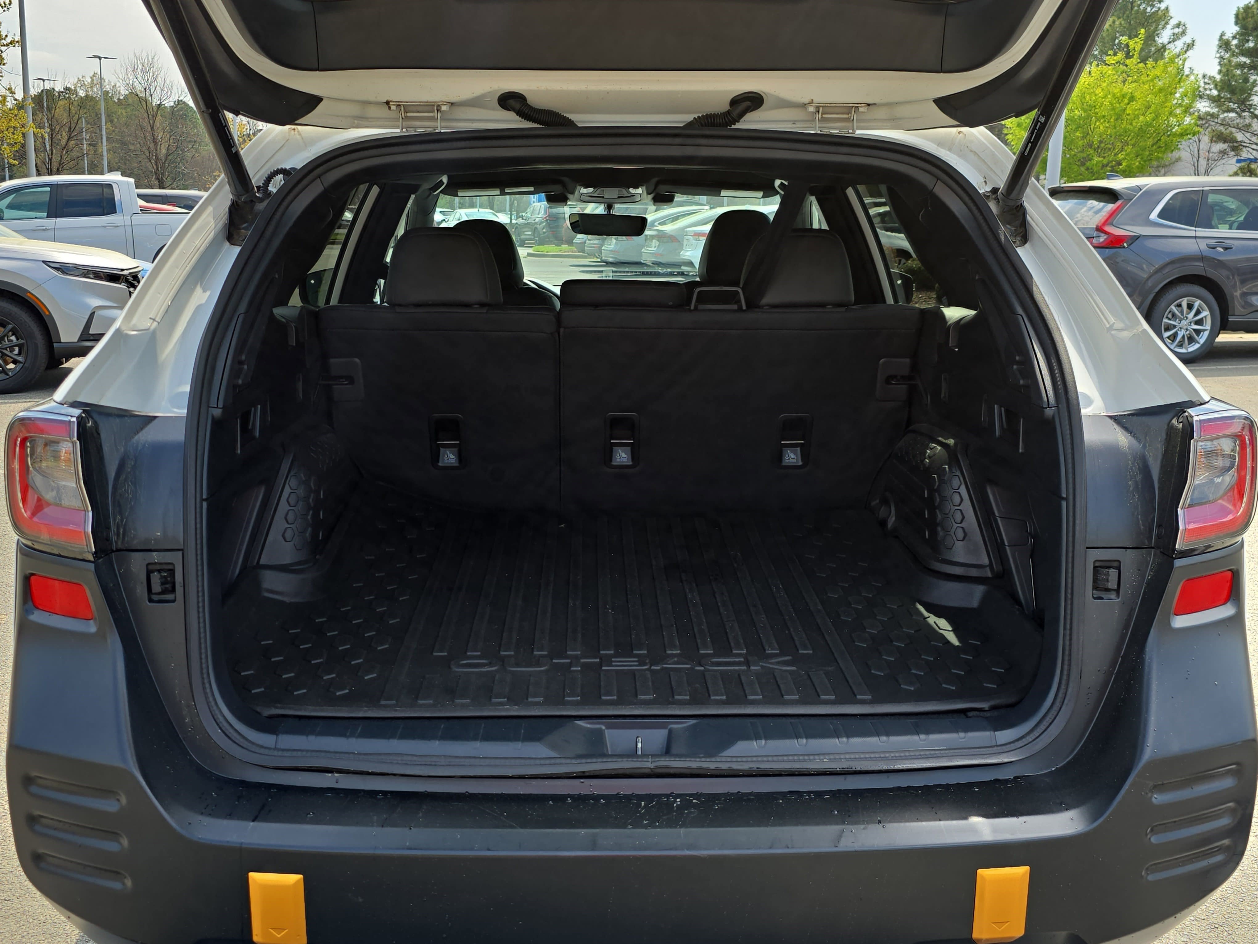 Used 2022 Subaru Outback Wilderness w/ Wilderness Package image 13