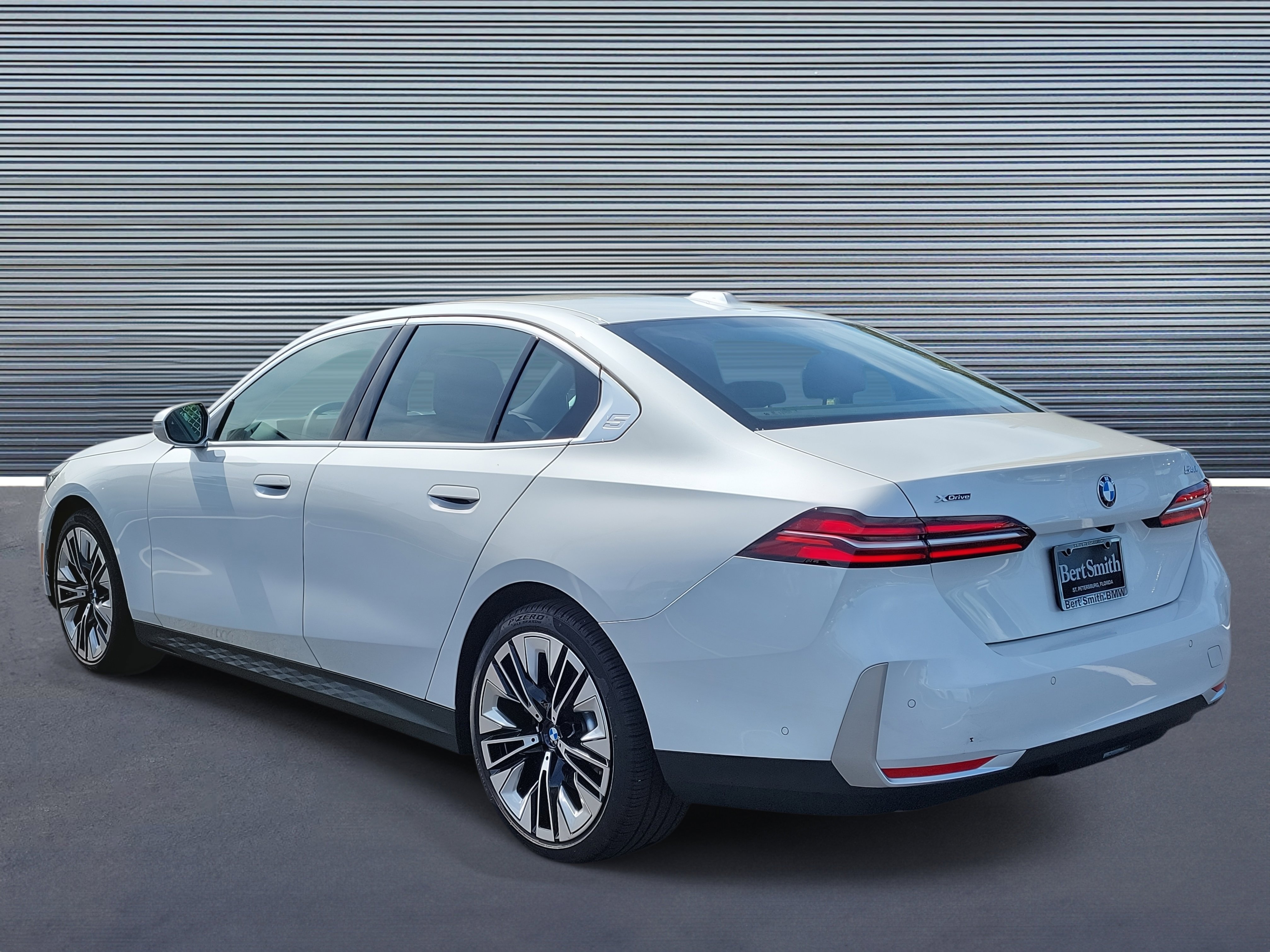 Used 2026 BMW 540i xDrive 540i xDrive image 4