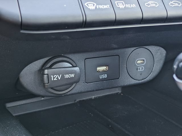 Used 2025 Hyundai Elantra Sport FWD image 28