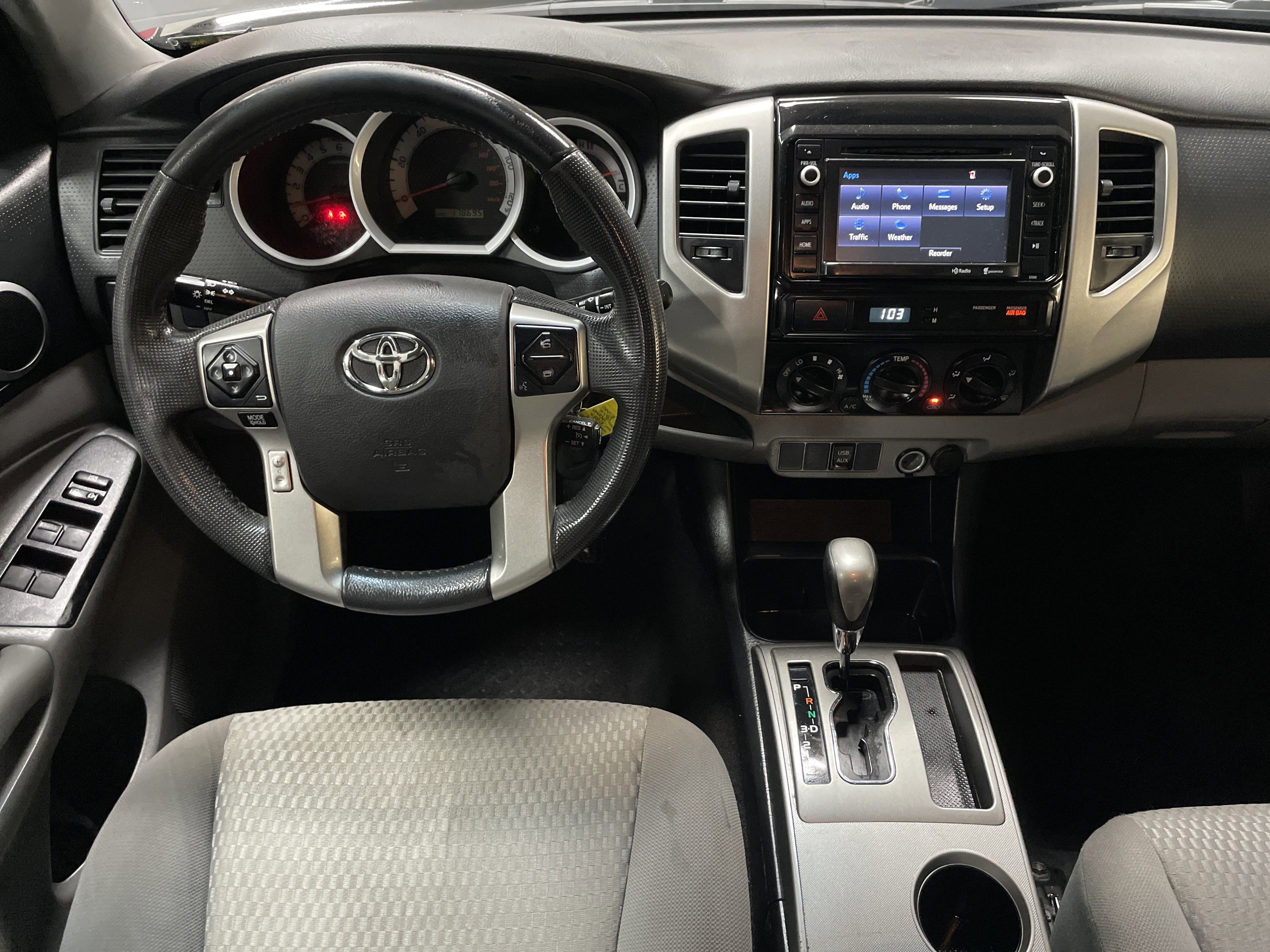 Used 2014 Toyota Tacoma PreRunner w/ SR5 Package image 30