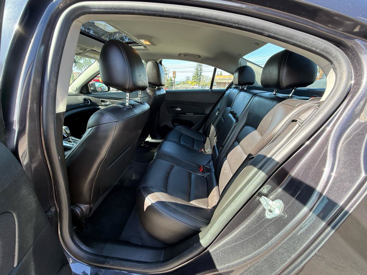 Used 2014 Chevrolet Cruze LTZ FWD image 12