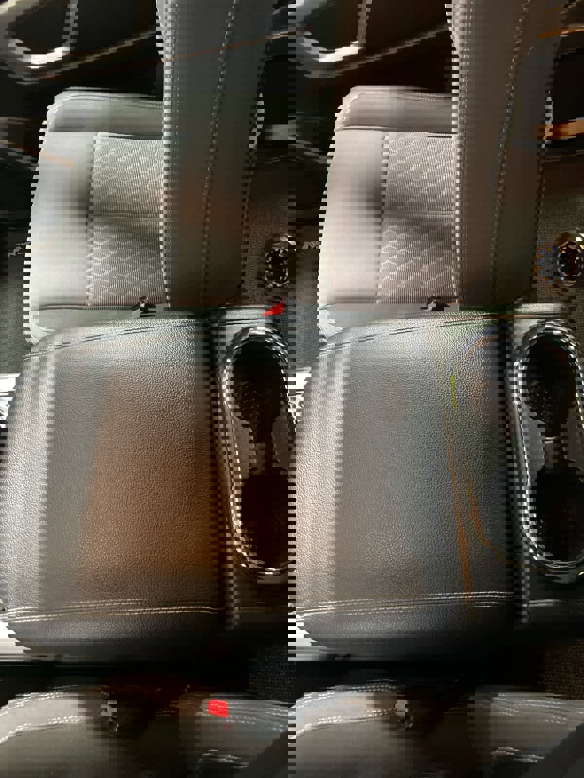 Used 2024 Nissan Titan SV w/ SV Convenience Package image 17