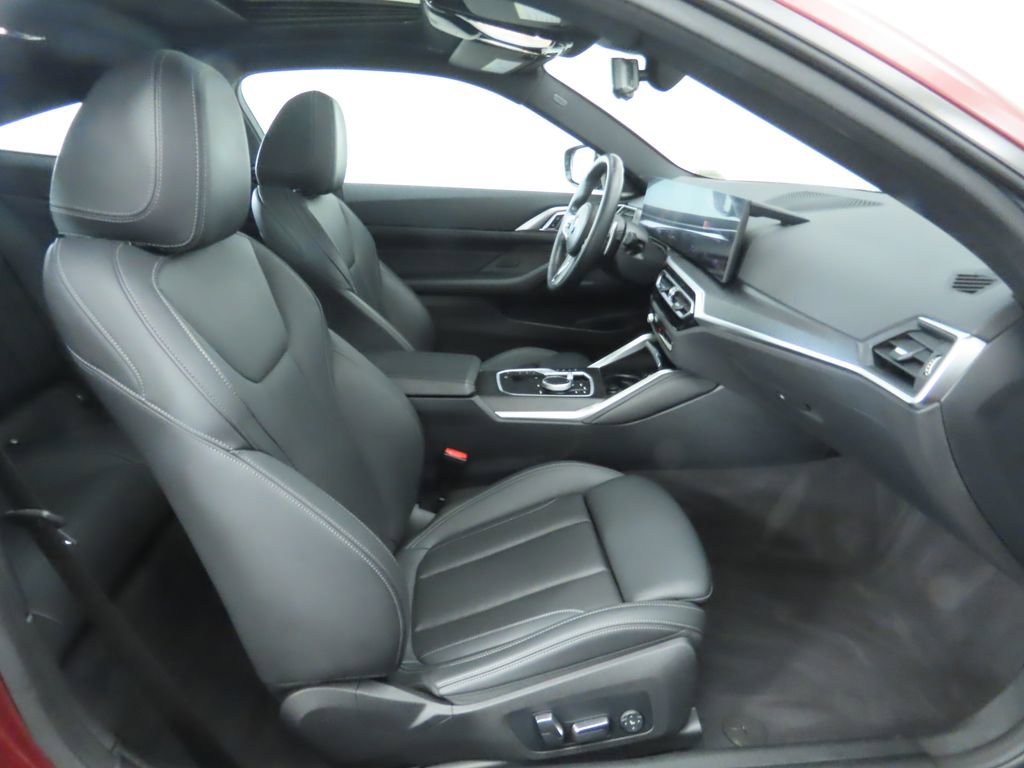 Used 2024 BMW 430i Coupe w/ M Sport Package RWD image 21