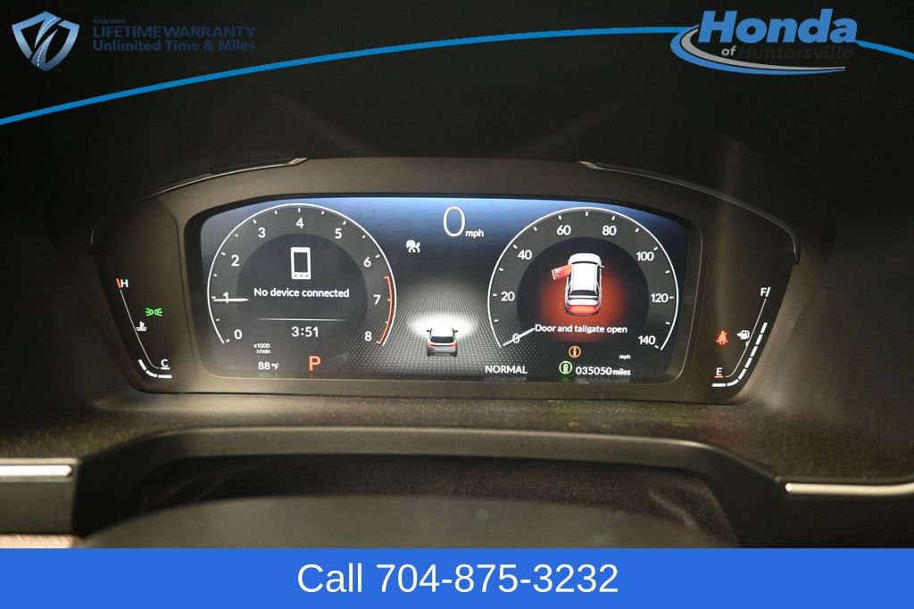 Used 2023 Honda Pilot Elite image 12