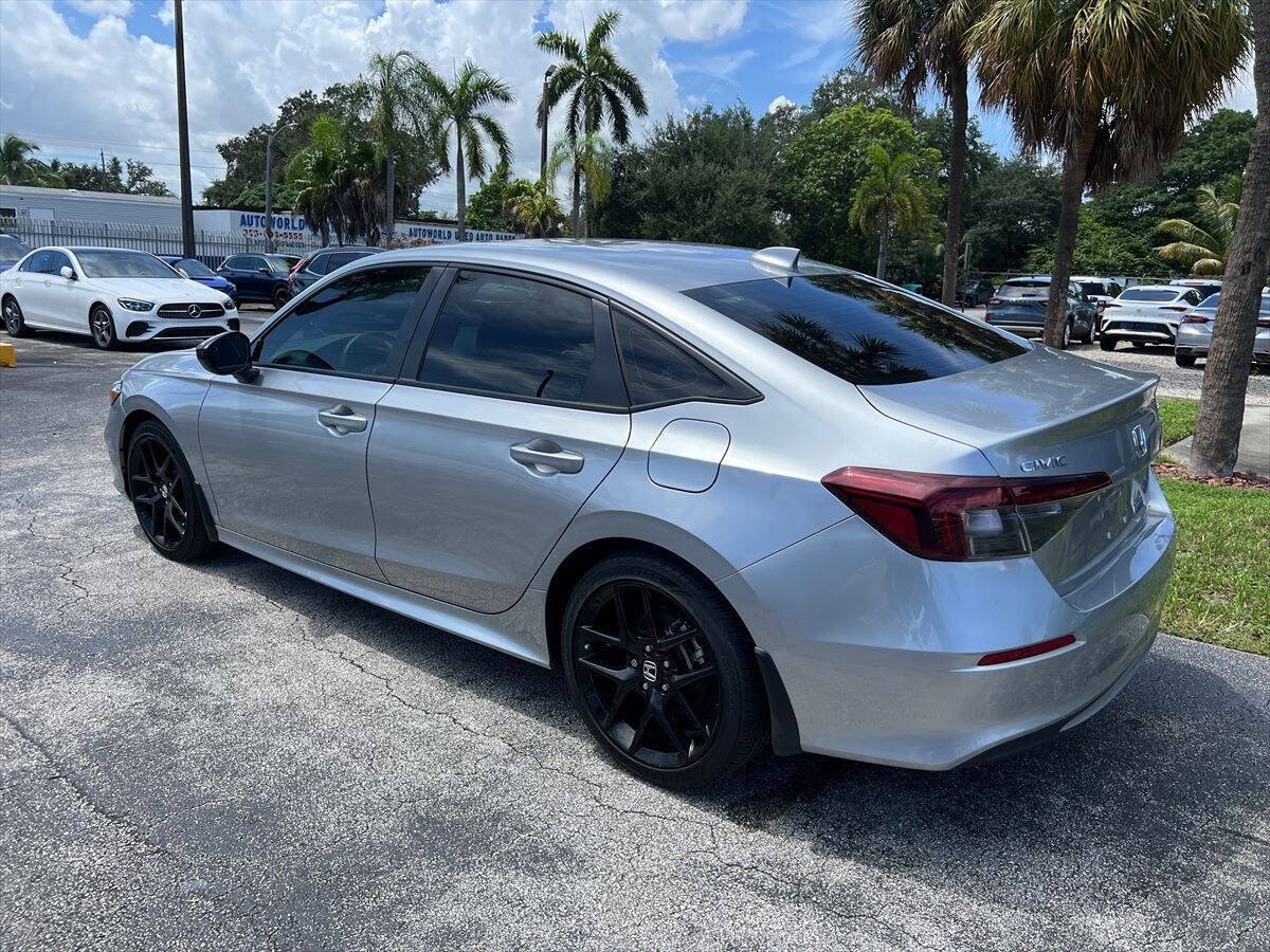 Used 2025 Honda Civic FWD Hybrid Sedan image 7