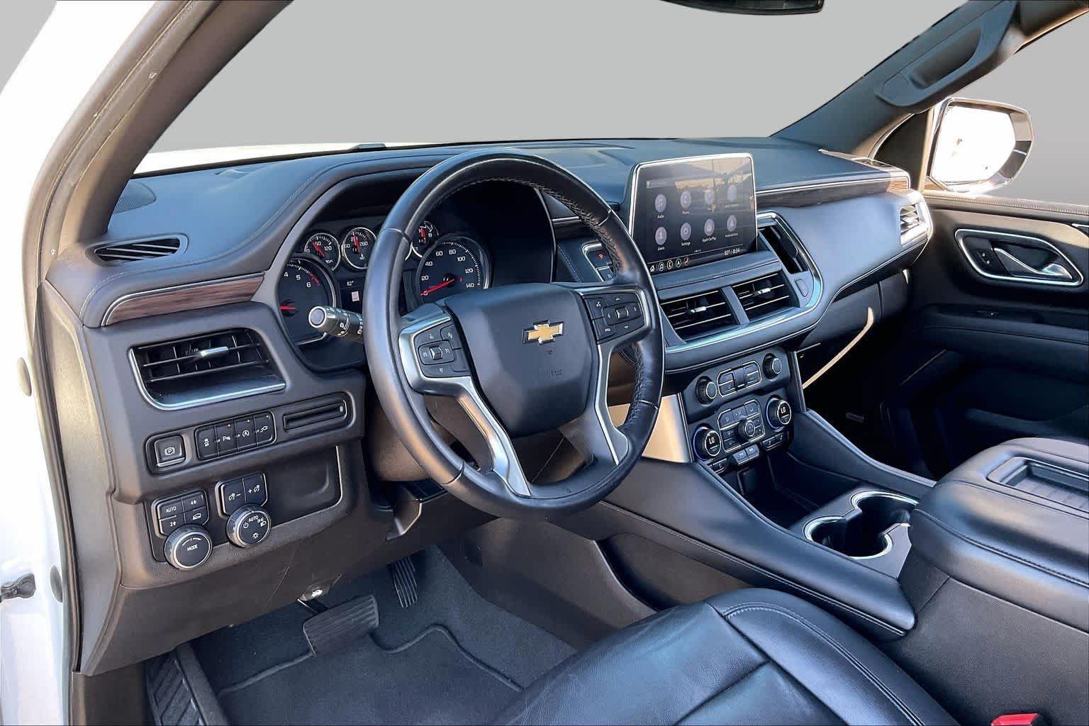 Used 2021 Chevrolet Suburban LT w/ Rear Media and Nav Package AWD/4WD image 17