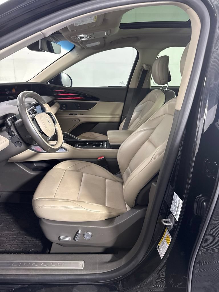 Used 2024 Lincoln Nautilus Premier w/ Equipment Group 102A AWD/4WD image 18