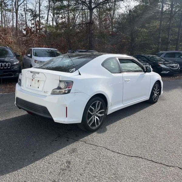 Used 2014 Scion tC image 2