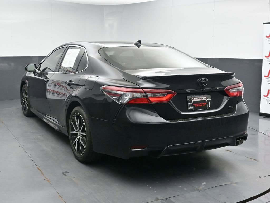 Used 2024 Toyota Camry SE FWD image 6