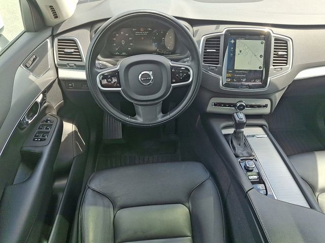 Used 2021 Volvo XC90 T5 Momentum w/ Climate Package AWD/4WD image 12