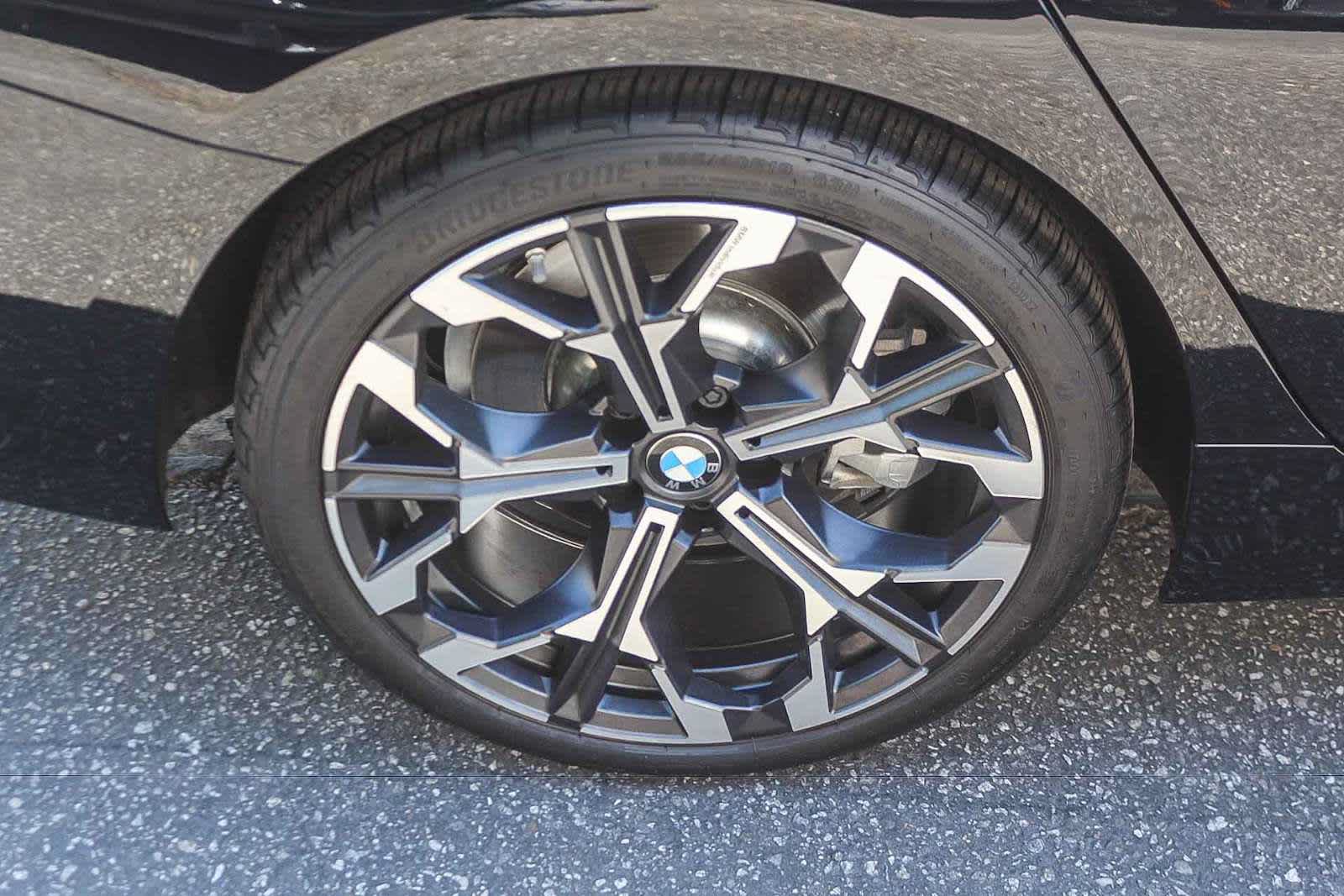 Used 2026 BMW 330i Sedan w/ Convenience Package RWD image 8