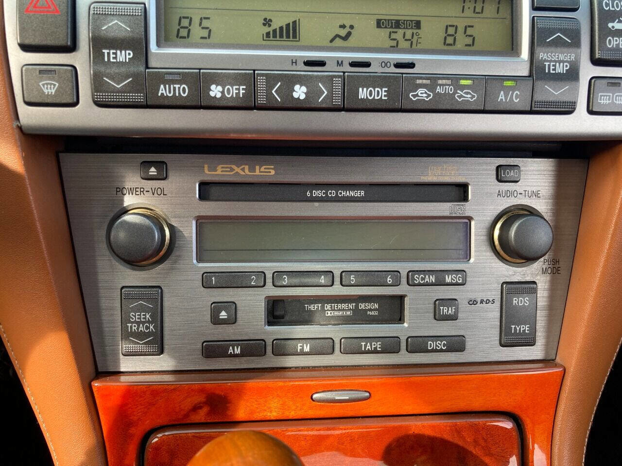 Used 2003 Lexus SC 430 Base 2dr Convertible image 49