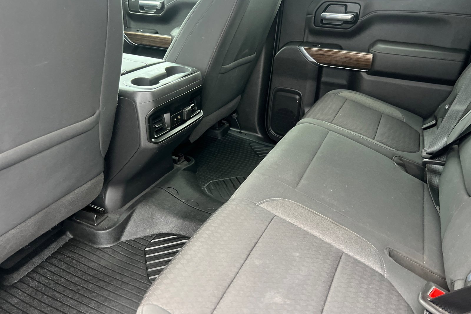 Used 2020 Chevrolet Silverado 1500 RST image 9