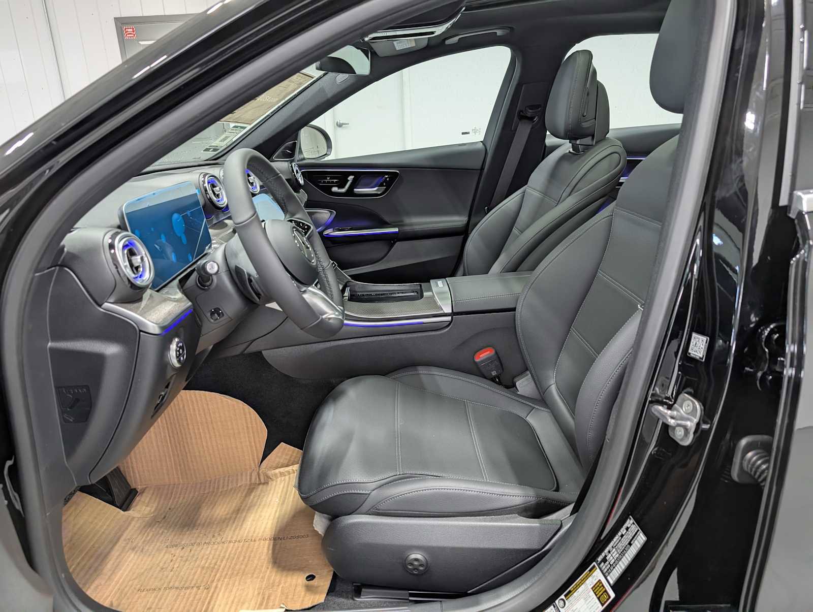 New 2026 Mercedes-Benz C 300 4MATIC Sedan image 4