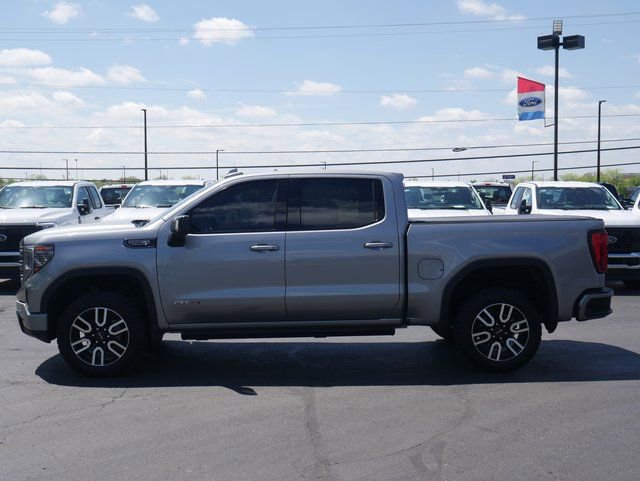 Used 2023 GMC Sierra 1500 AT4 w/ Technology Package AWD/4WD image 10