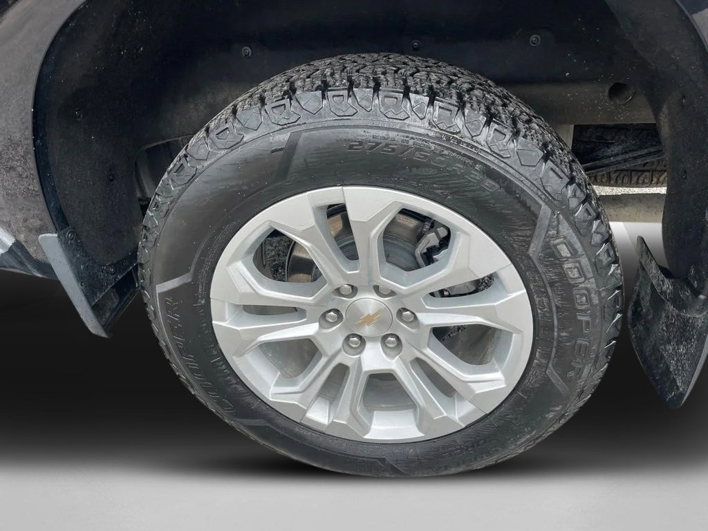 Used 2024 Chevrolet Silverado 1500 LTZ AWD/4WD image 12