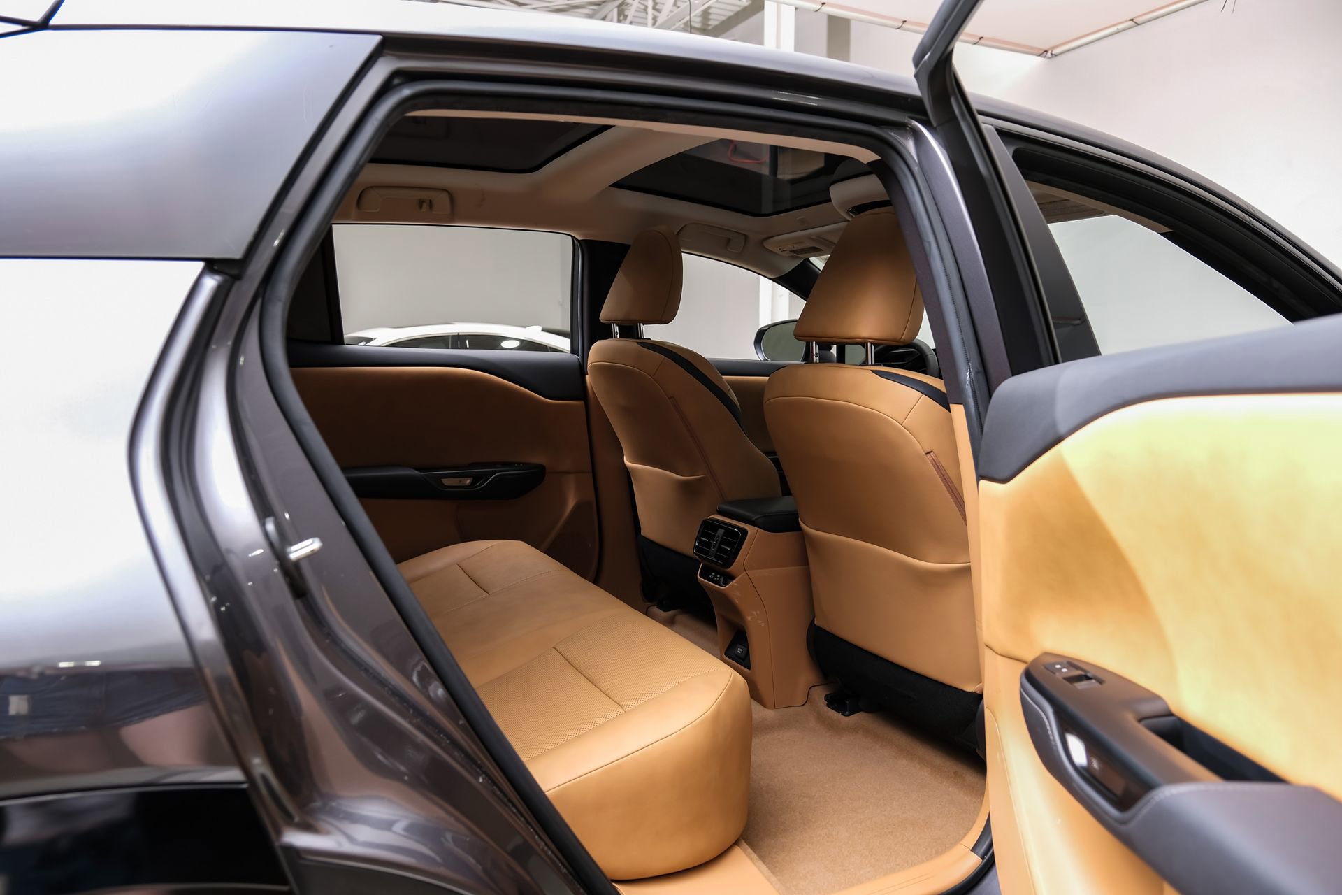 Used 2023 Lexus RZ 450e Premium w/ Technology Package image 41