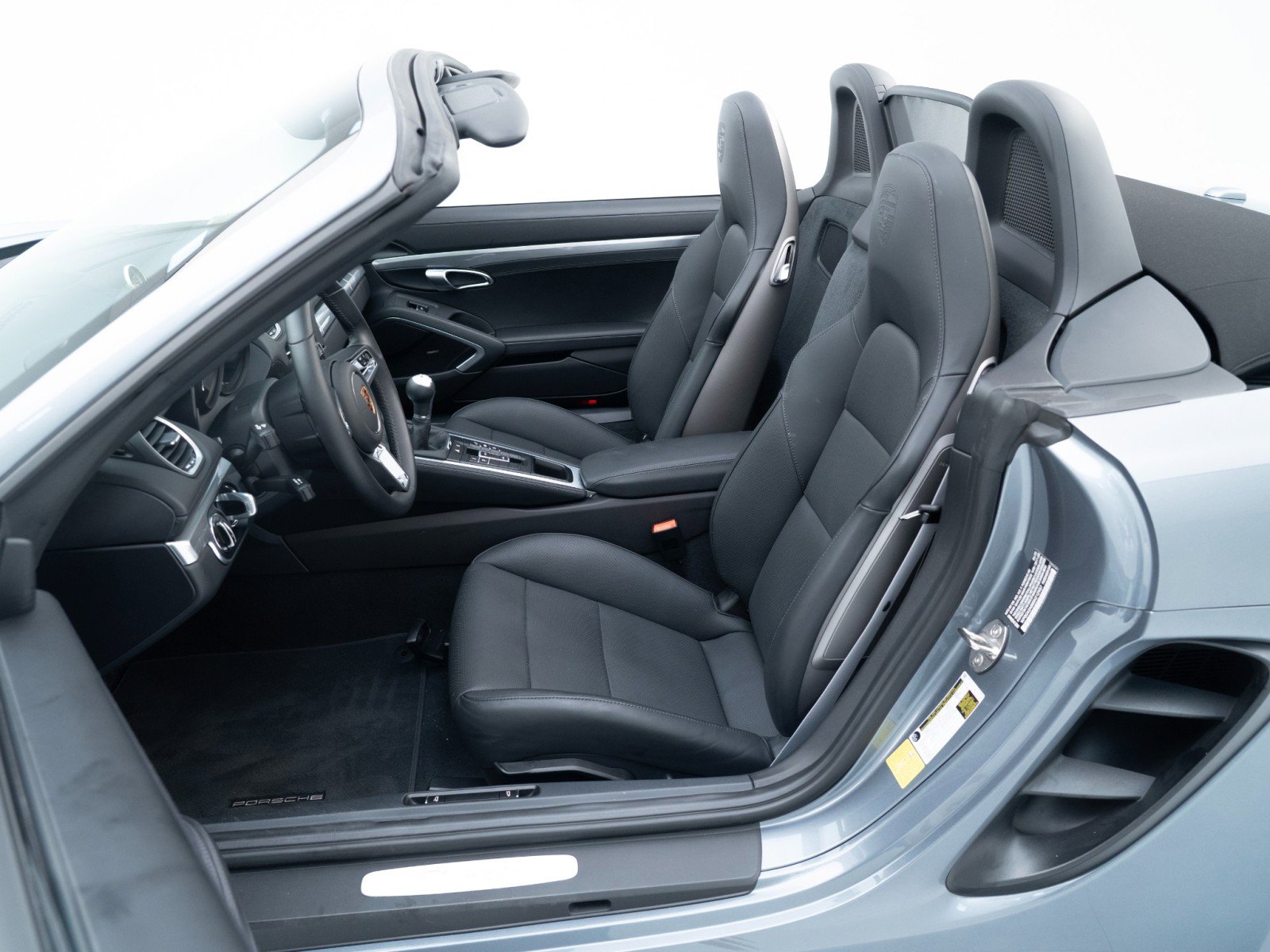 Certified 2025 Porsche 718 Boxster image 17