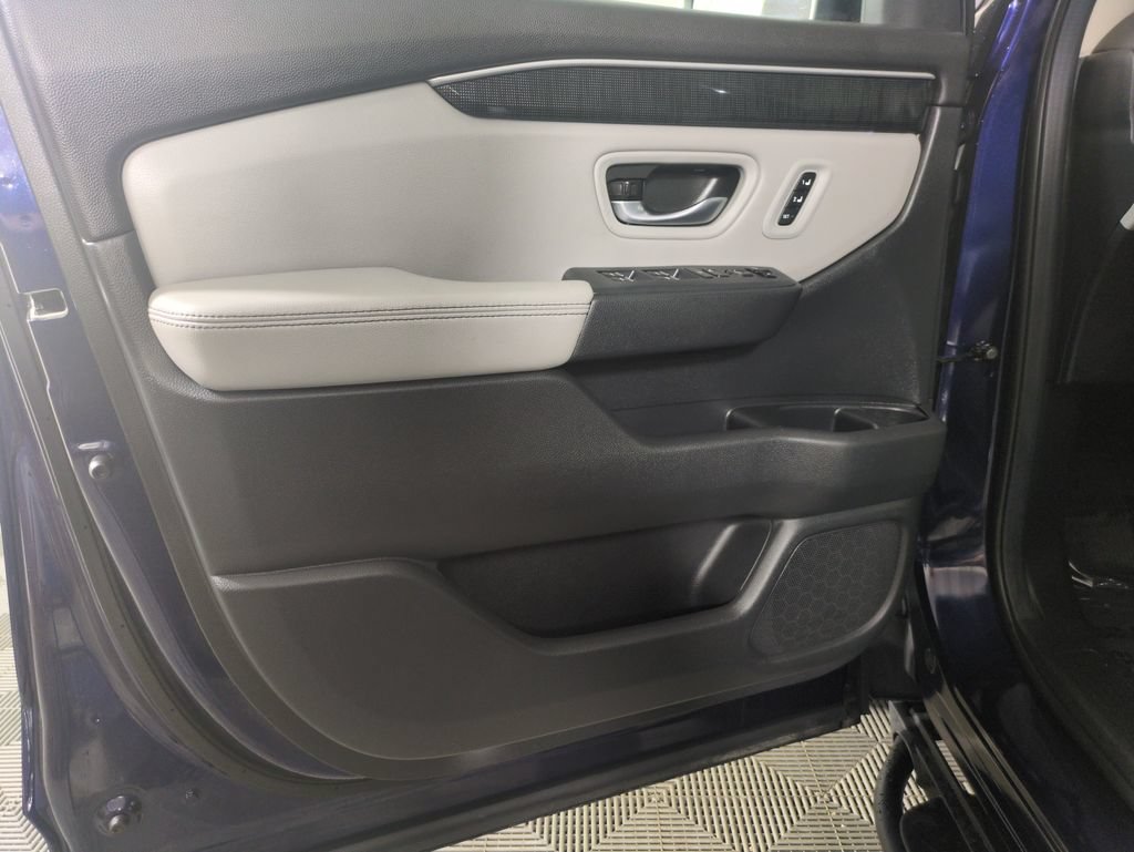 Certified 2025 Honda Pilot Elite image 14