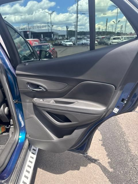 Used 2019 Buick Encore Sport Touring AWD/4WD image 11