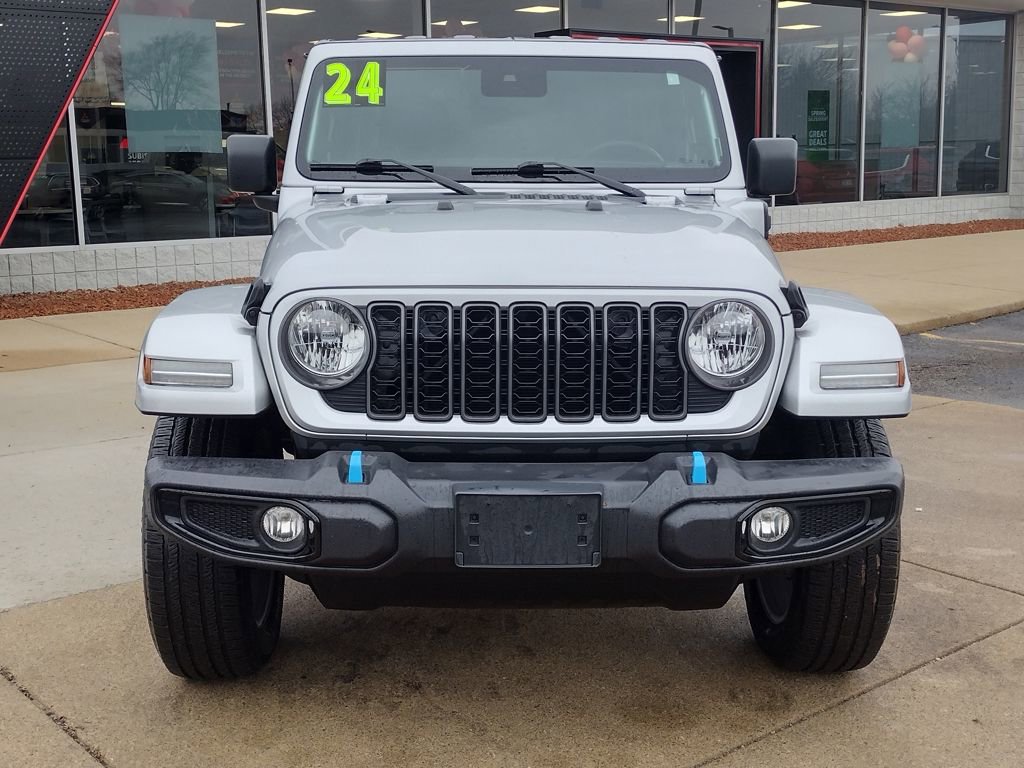 Used 2024 Jeep Wrangler Unlimited w/ Convenience Group image 13
