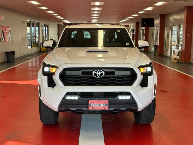 Certified 2024 Toyota Tacoma TRD Sport AWD/4WD image 8