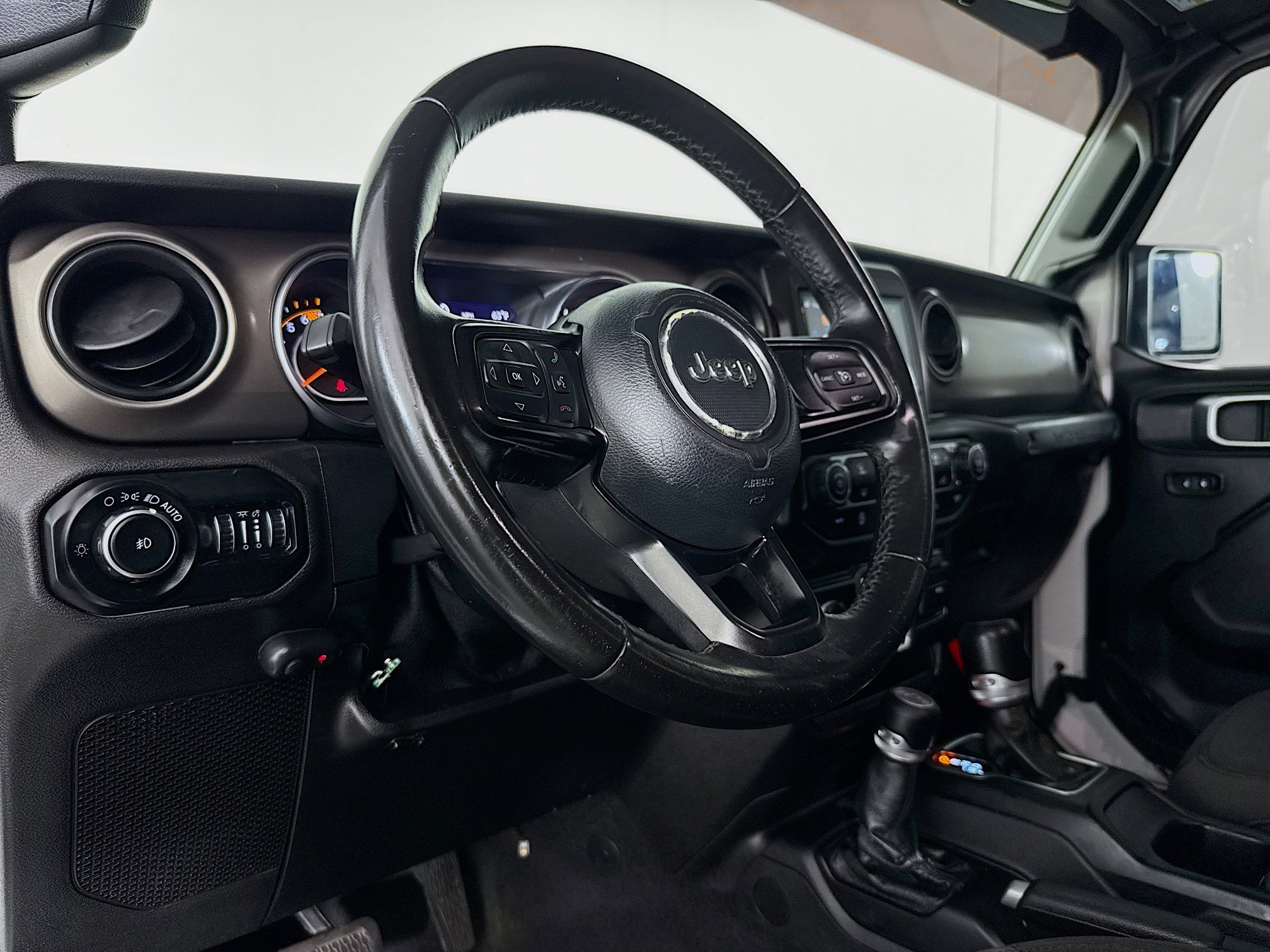 Used 2019 Jeep Wrangler Unlimited Sport S image 21
