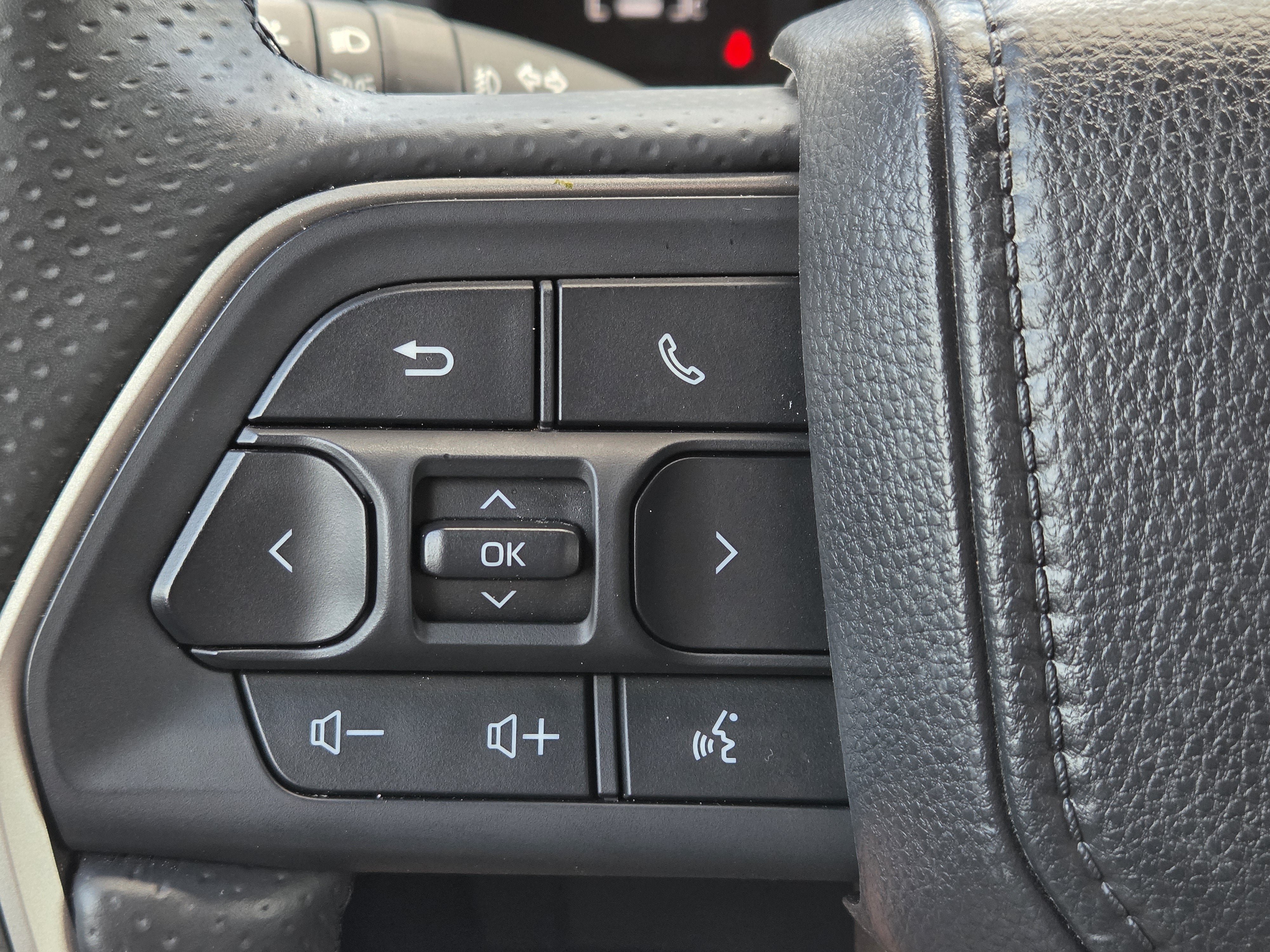 Used 2026 Toyota 4Runner SR5 RWD image 24
