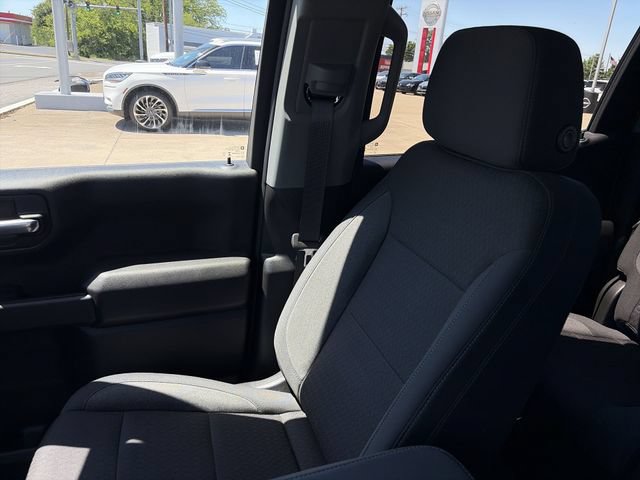 Used 2025 Chevrolet Silverado 1500 Custom Trail Boss AWD/4WD image 22