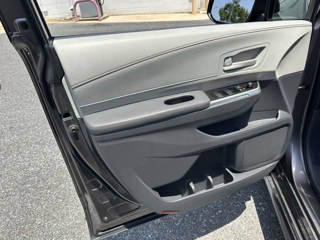 Used 2023 Toyota Sienna LE FWD image 14