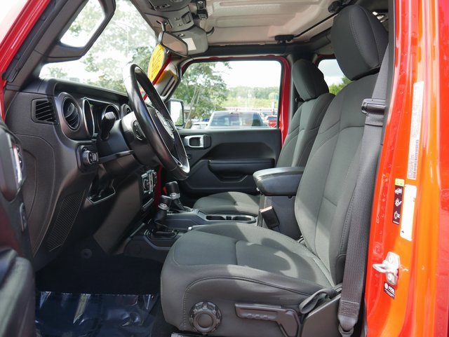 Used 2022 Jeep Gladiator Willys image 13