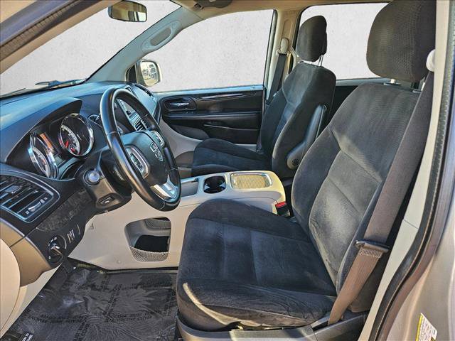 Used 2014 Dodge Grand Caravan SXT w/ Rear Park Assist Package FWD image 20