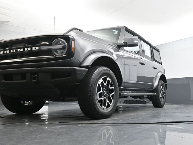 Used 2022 Ford Bronco Outer Banks AWD/4WD image 26
