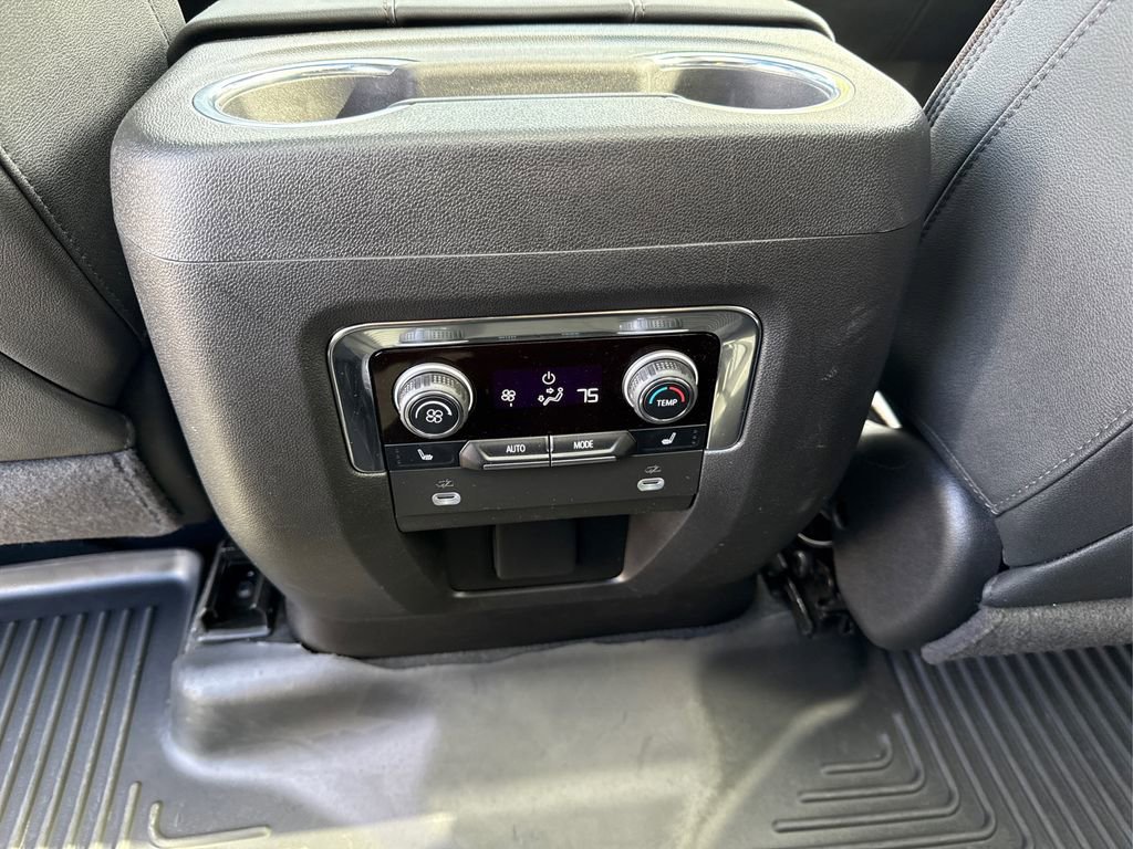 Used 2023 Chevrolet Tahoe High Country image 35