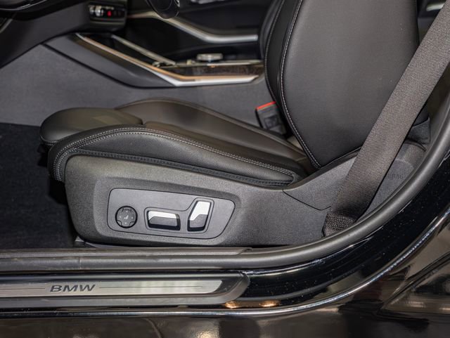 Certified 2023 BMW 330i xDrive Sedan w/ Parking Assistance Package AWD/4WD image 15