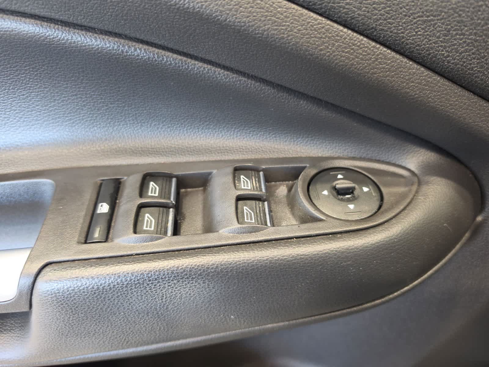 Used 2018 Ford Escape Titanium AWD/4WD image 18