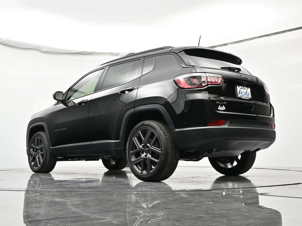 New 2026 Jeep Compass Latitude image 43