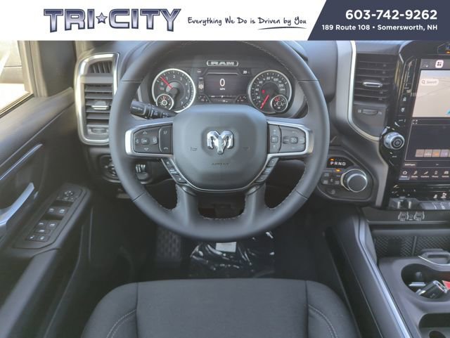 New 2026 RAM 1500 4x4 Crew Cab image 18