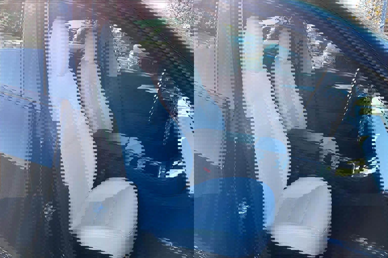 Used 2022 Tesla Model 3 Performance image 10