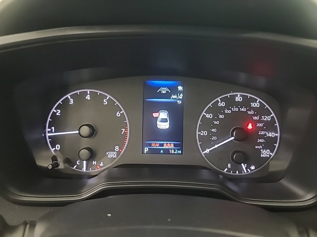 Used 2025 Toyota Corolla LE FWD image 31