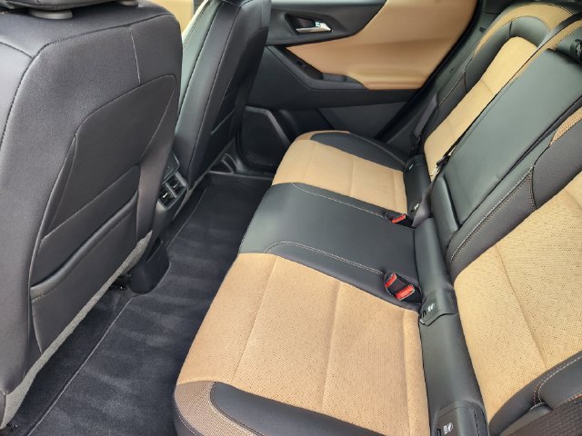 Used 2026 Chevrolet Equinox ACTIV w/ Safety and Technology Package AWD/4WD image 32