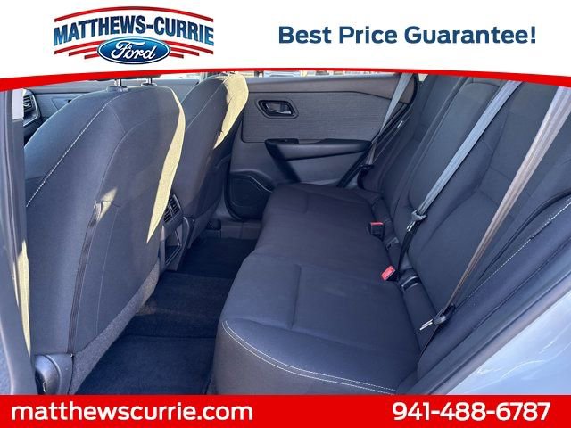 Used 2023 Nissan Rogue S image 12