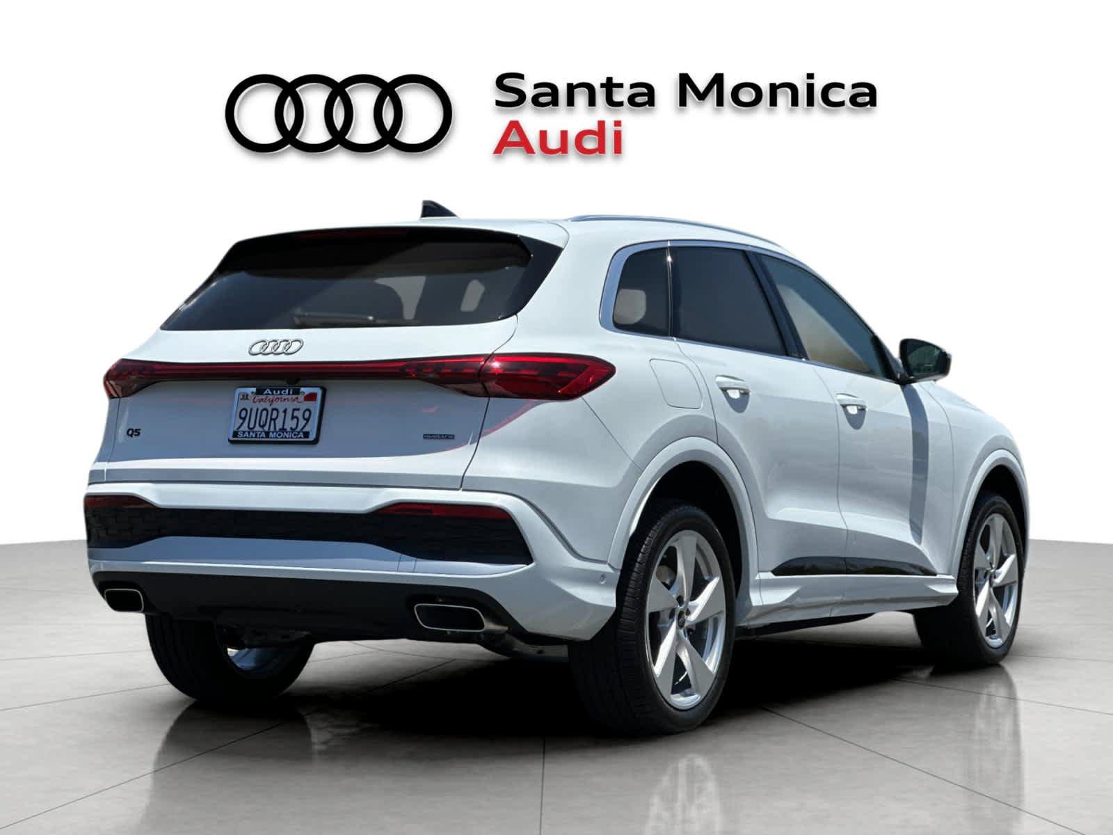Used 2025 Audi Q5 Premium w/ Premium Plus AWD/4WD image 2
