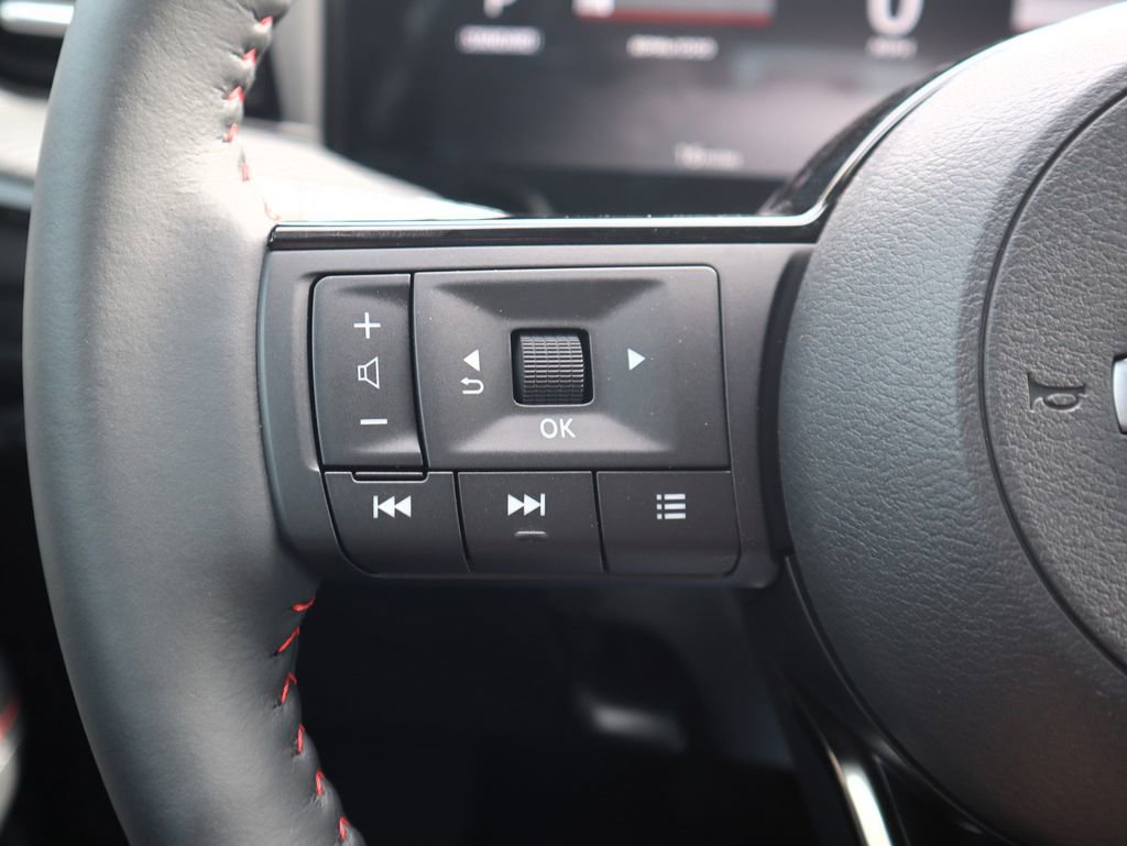 New 2026 Nissan Kicks SR w/ SR Premium Package FWD image 23