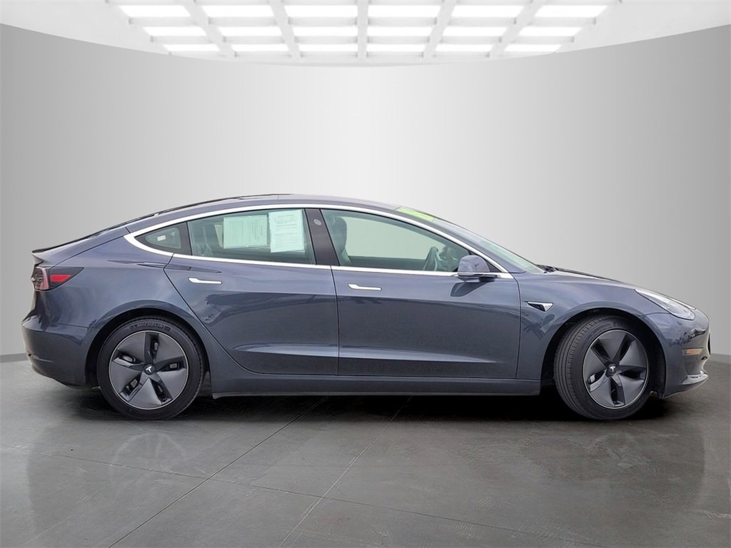 Used 2018 Tesla Model 3 Long Range image 3